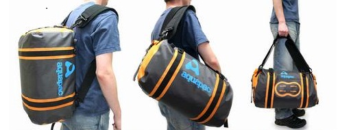Сумку Upano Waterproof Duffel можно носить за плечами, как рюкзак или на одном плече, как обычную сумку